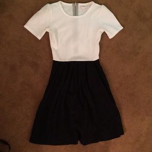 Amelia white and black